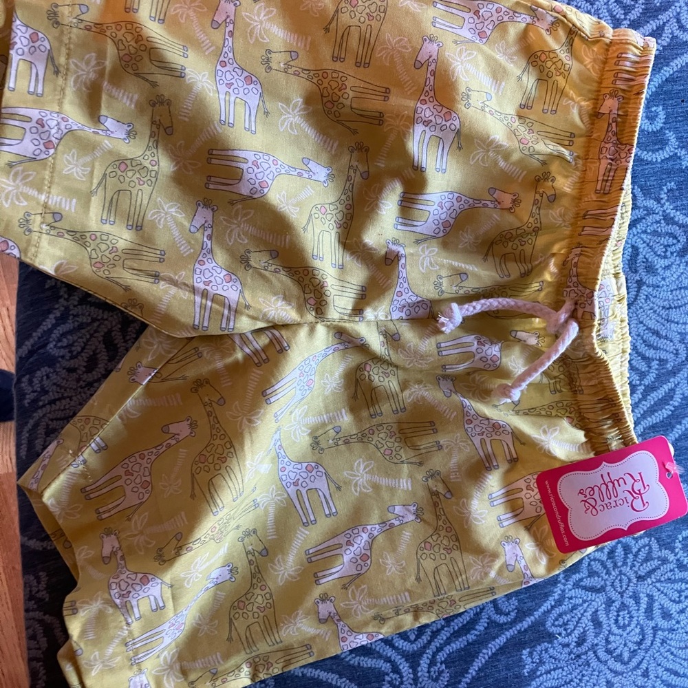 Boys size 6 RR&R shorts